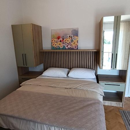 Diana Rooms And Apartments Стариград-Паклениця Екстер'єр фото