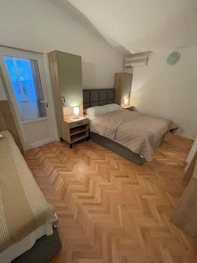 Diana Rooms And Apartments Стариград-Паклениця Екстер'єр фото