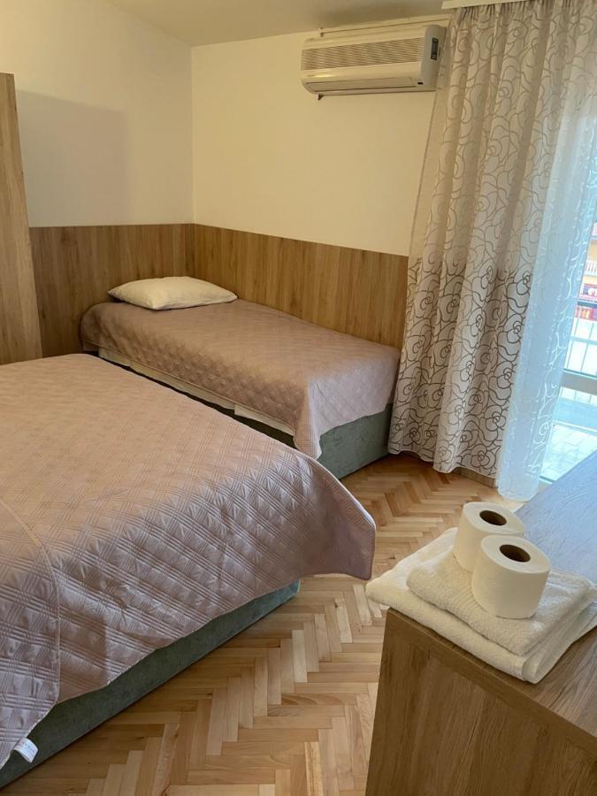 Diana Rooms And Apartments Стариград-Паклениця Екстер'єр фото